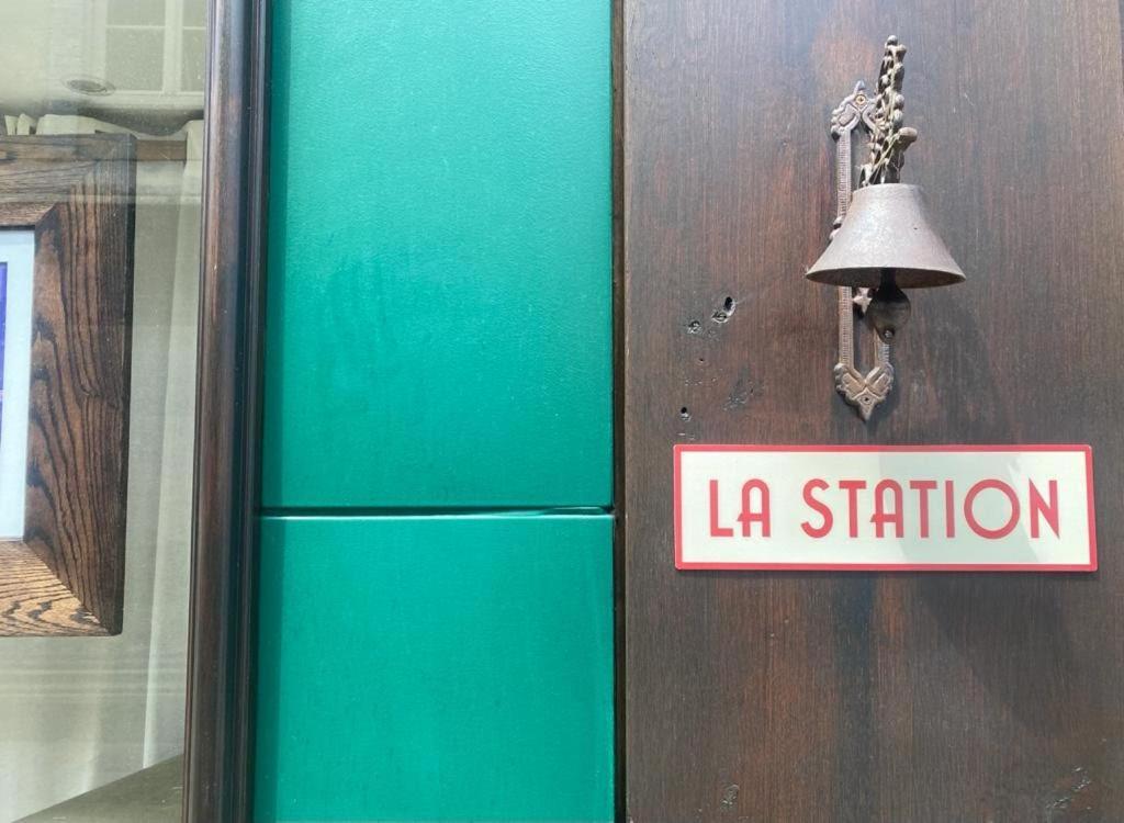 La Station Vila Domfront  Exterior foto